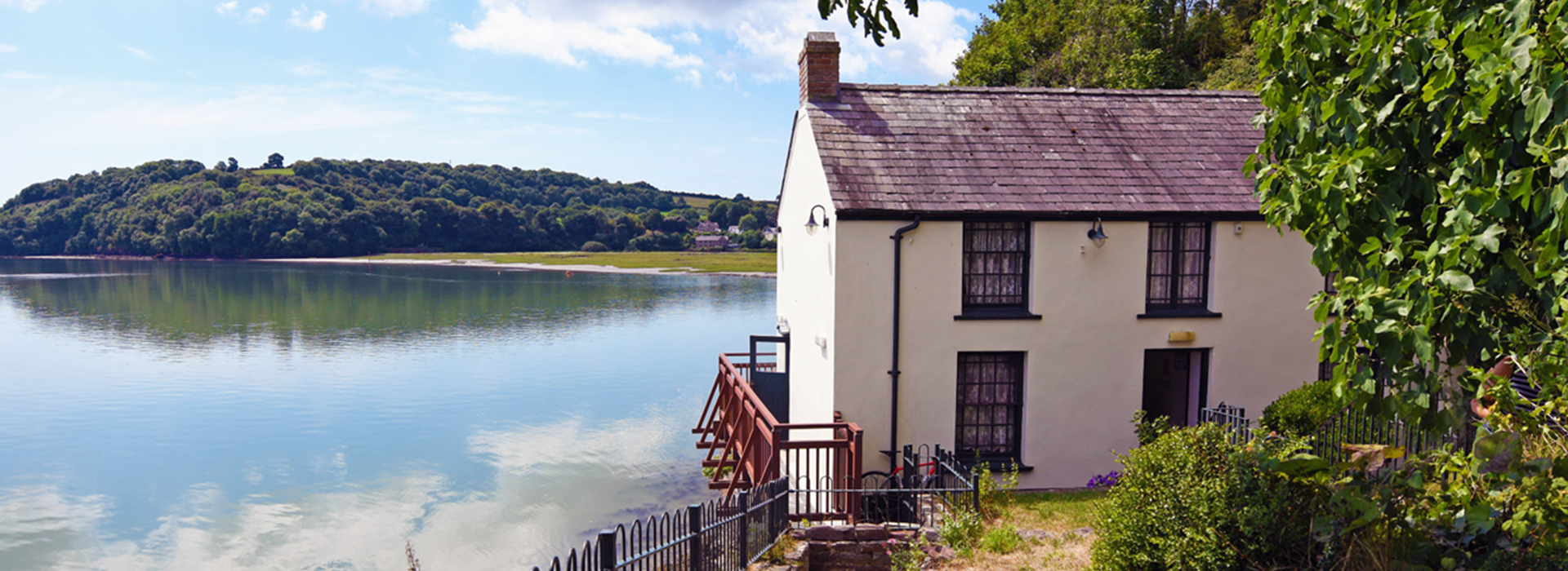 Darganfod cartref eiconig Dylan Thomas